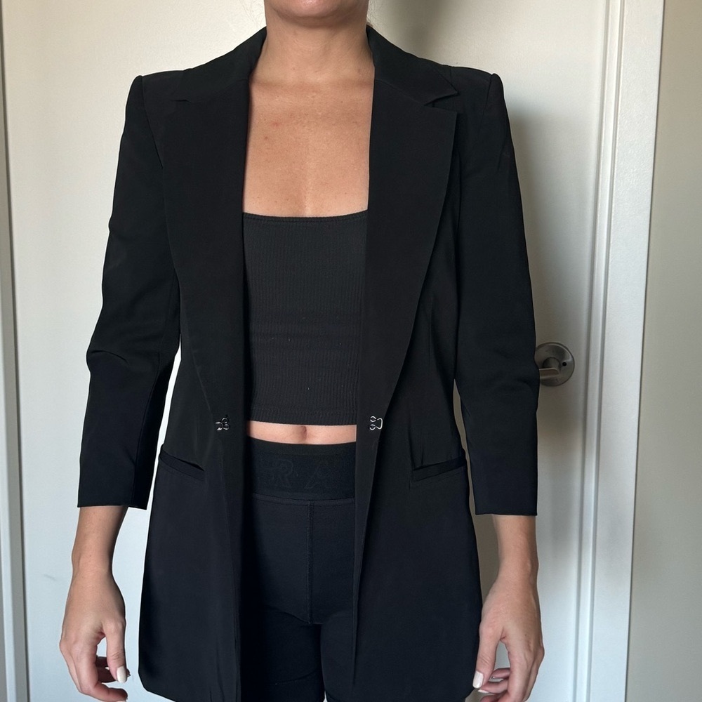 Elizabeth and James Structured 3/4 sleeve blazer, 2